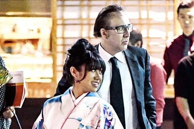 Николас Кейдж с подругой