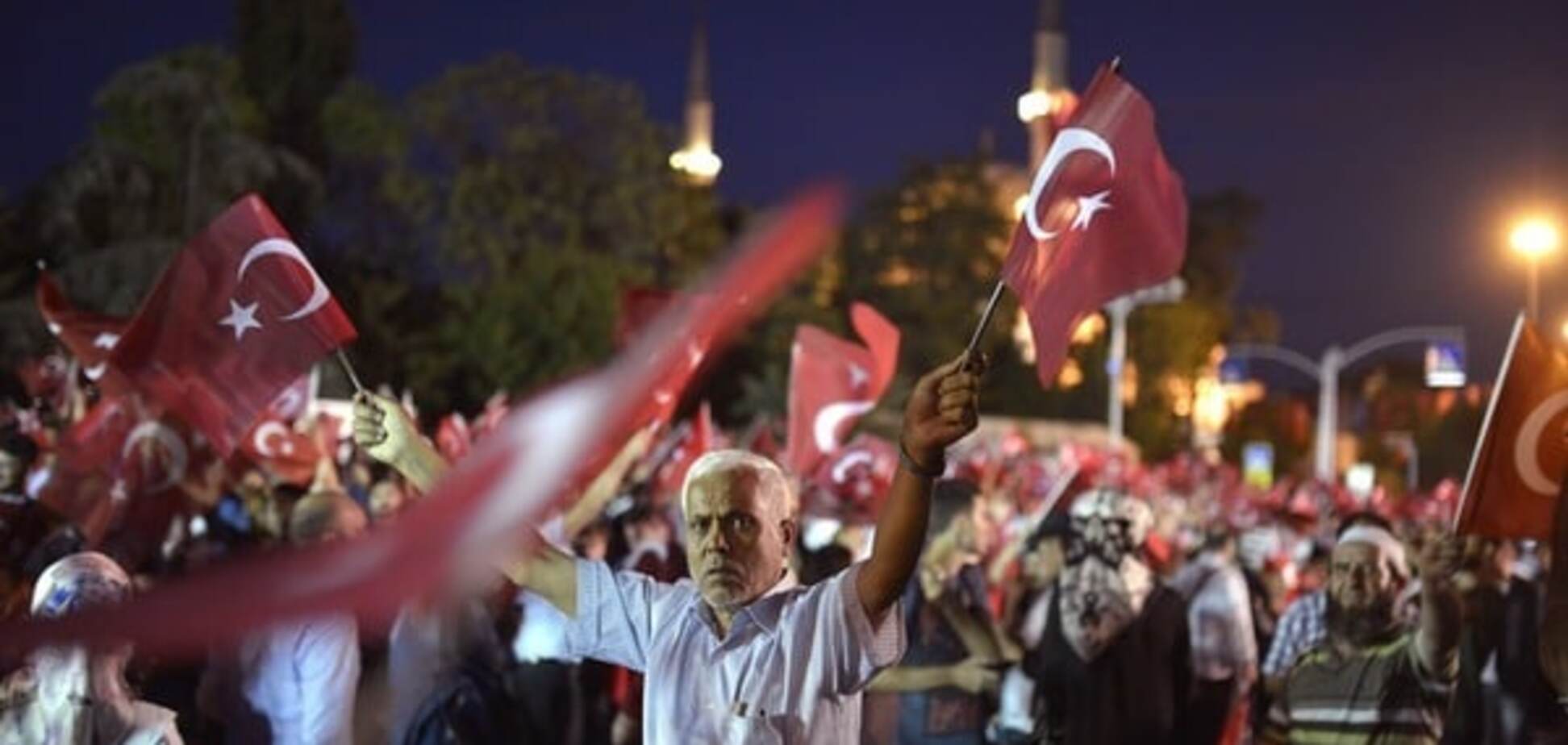 Как неудавшийся переворот подтолкнул Турцию от Запада к России