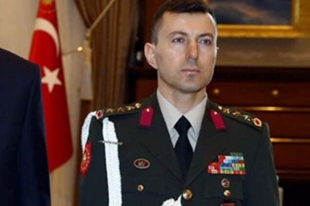 Еркан Киврак