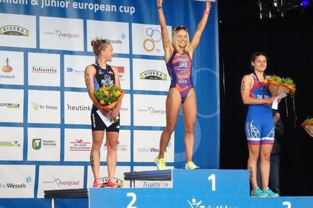 Юлия Елистратова