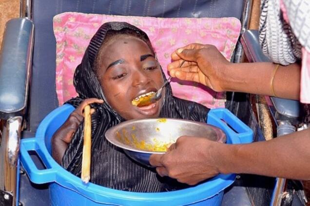 Lевушка с телом младенца