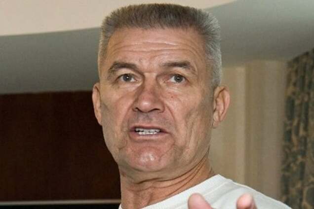 Валерий Кур