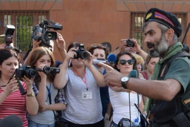 захоплення заручників у Єревані