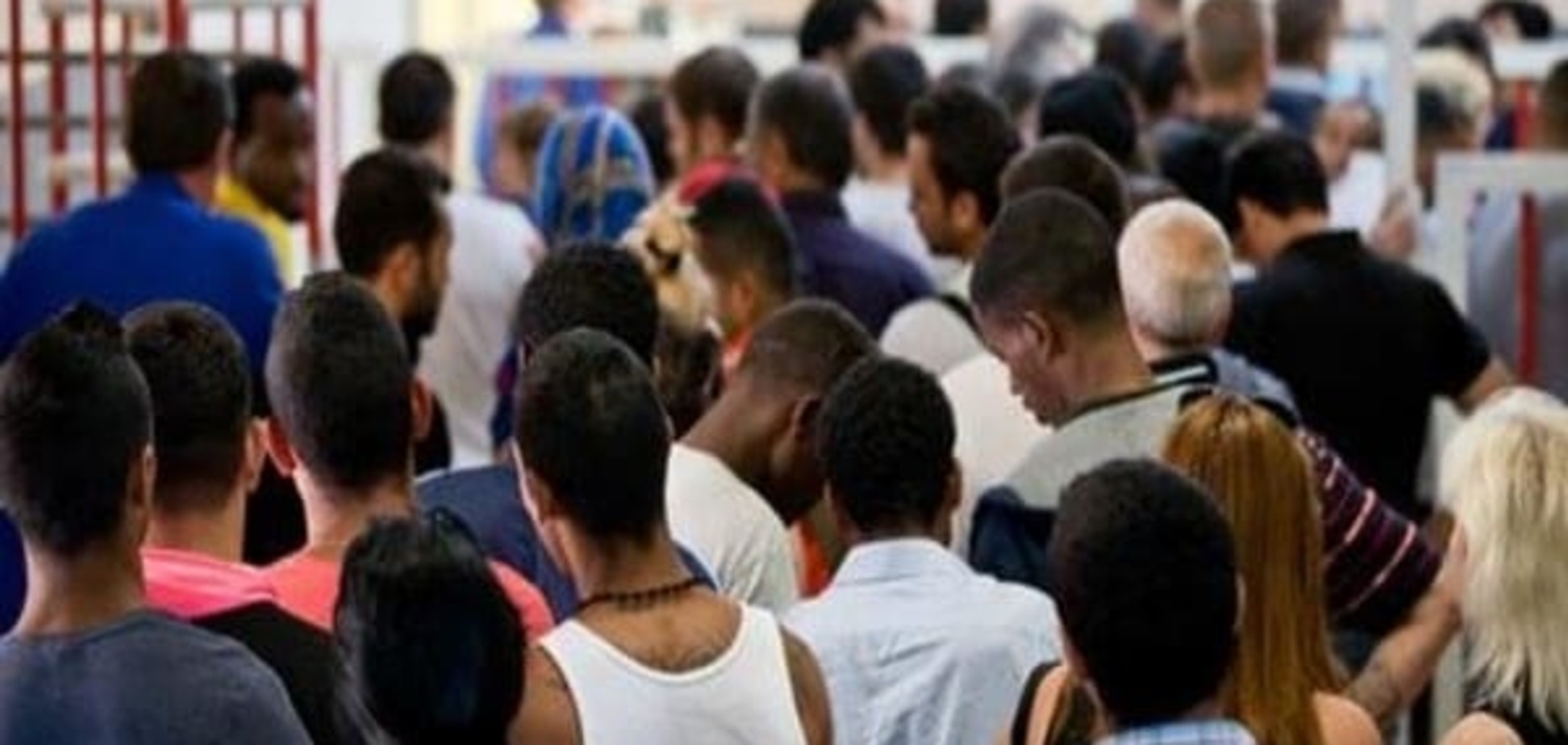 Біженців у Німеччині дедалі частіше підозрюють у екстремізмі