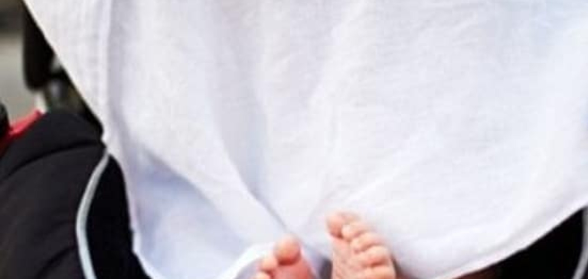 Смертельная опасность: почему опасно закрывать детскую коляску одеялом