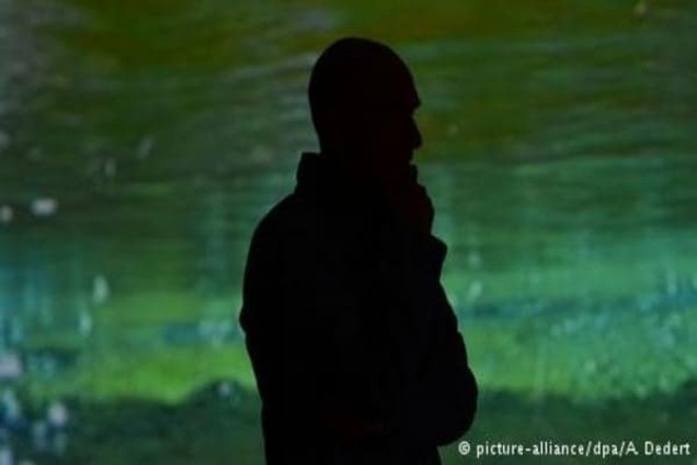 Коментар: Злочинців слід карати позбавленням уваги