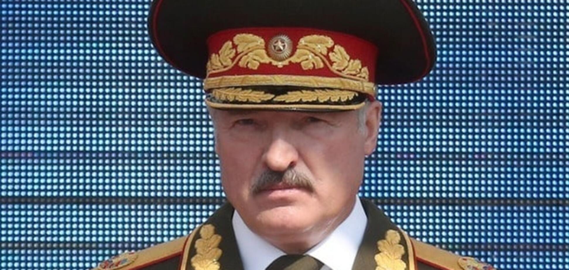 Александр Лукашенк, Беларусь, армия