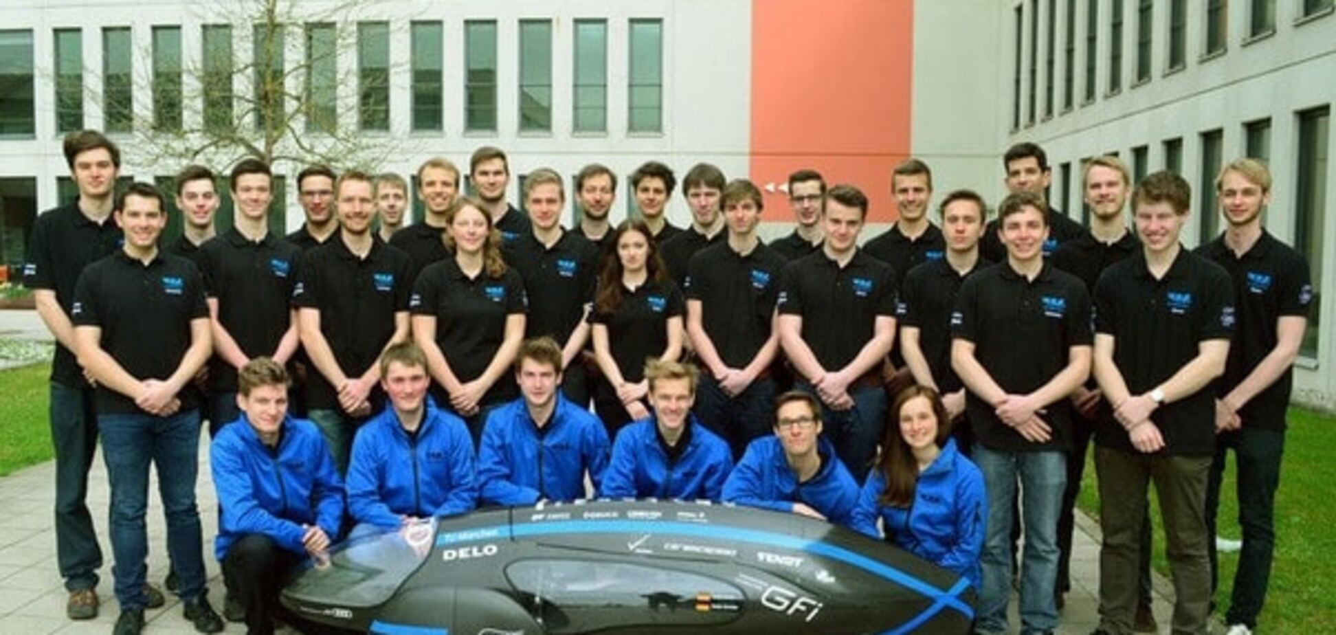 Электромобиль немецких студентов попал в Книгу рекорд Гиннесса. Фото