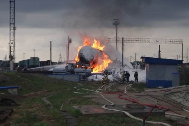 Горящие цистерны