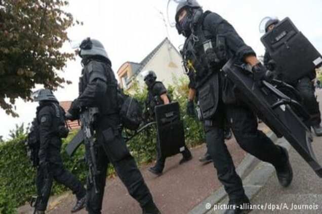 Прокурор: Один з нападників на церкву у Франції перебував під наглядом поліції