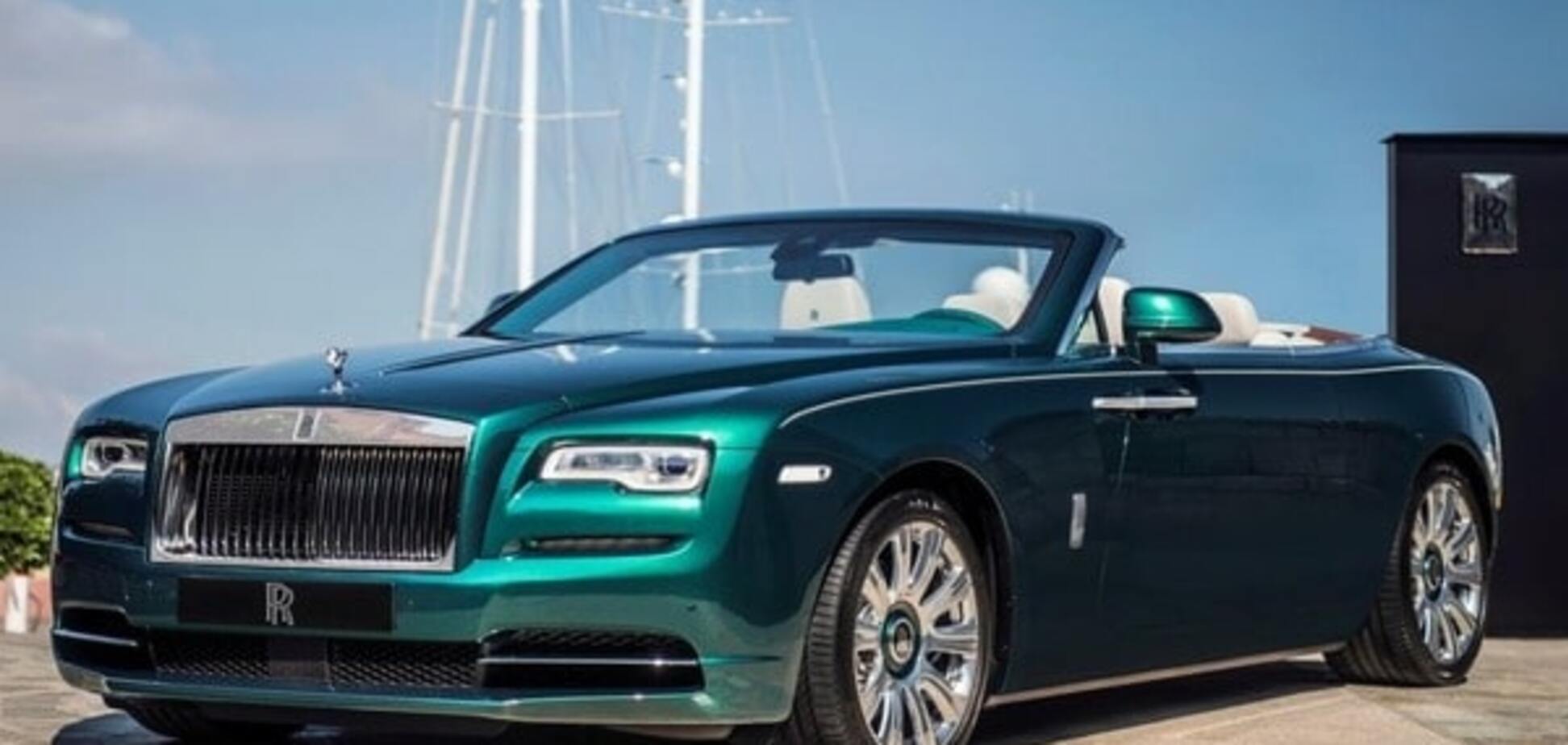 Из изумрудов и перламутра: Rolls-Royce представил купе Wraith и кабриолет Dawn в особой версии. Фото