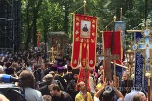 Крестный ход УПЦ МП в Киеве