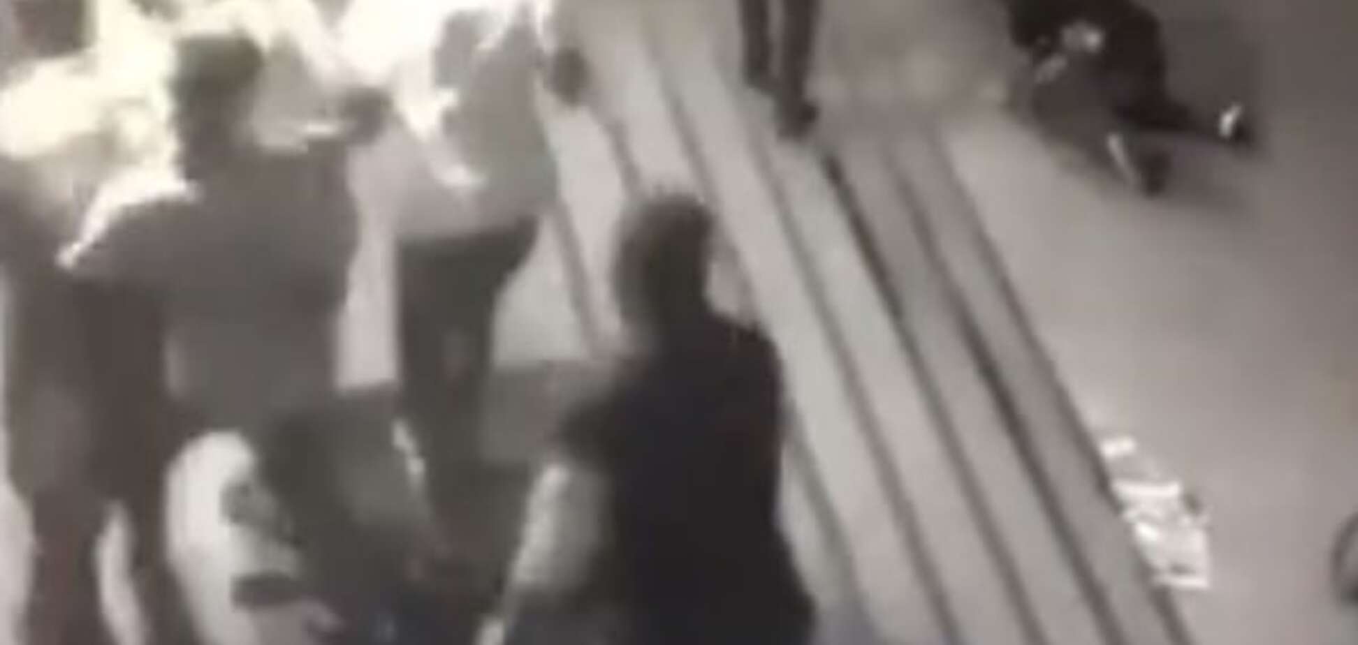 Под крики 'Слава Беркуту': в Сарнах экс-беркутята избили посетителей клуба