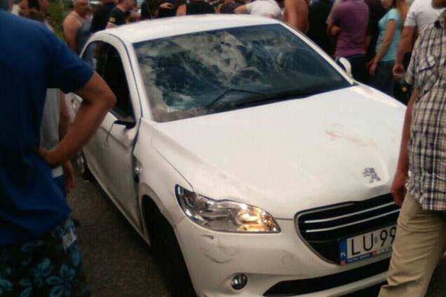 Автомобиль