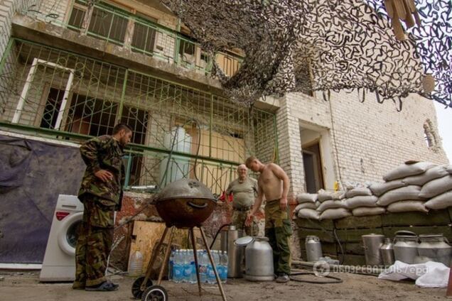 Террористы атаковали бойцов АТО в Зайцево из запрещенного оружия