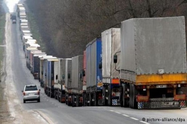 Українські товари для Азії простоюють на кордоні РФ з Білоруссю