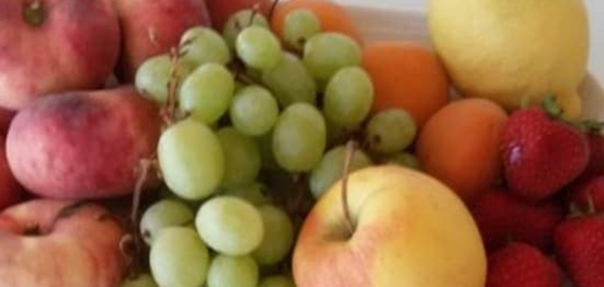 Моем правильно: эксперты рассказали, как избавиться от вредных веществ на овощах, фруктах и ягодах
