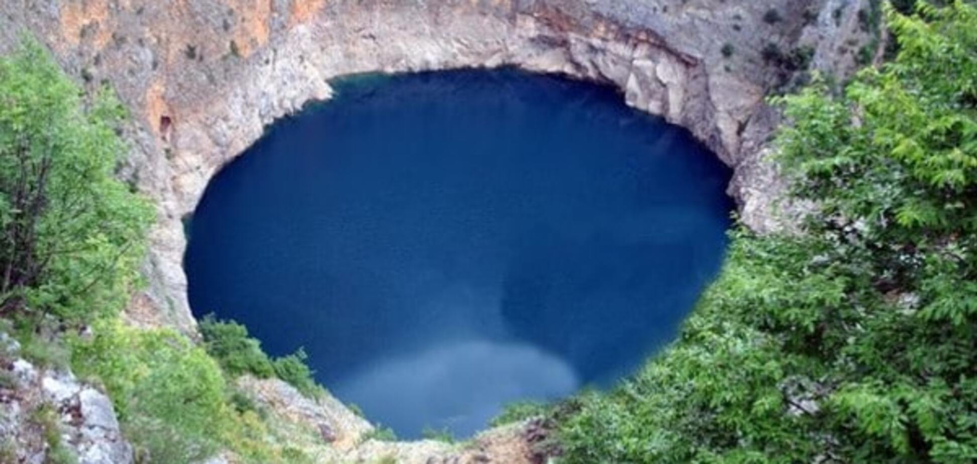 Карстовая воронка