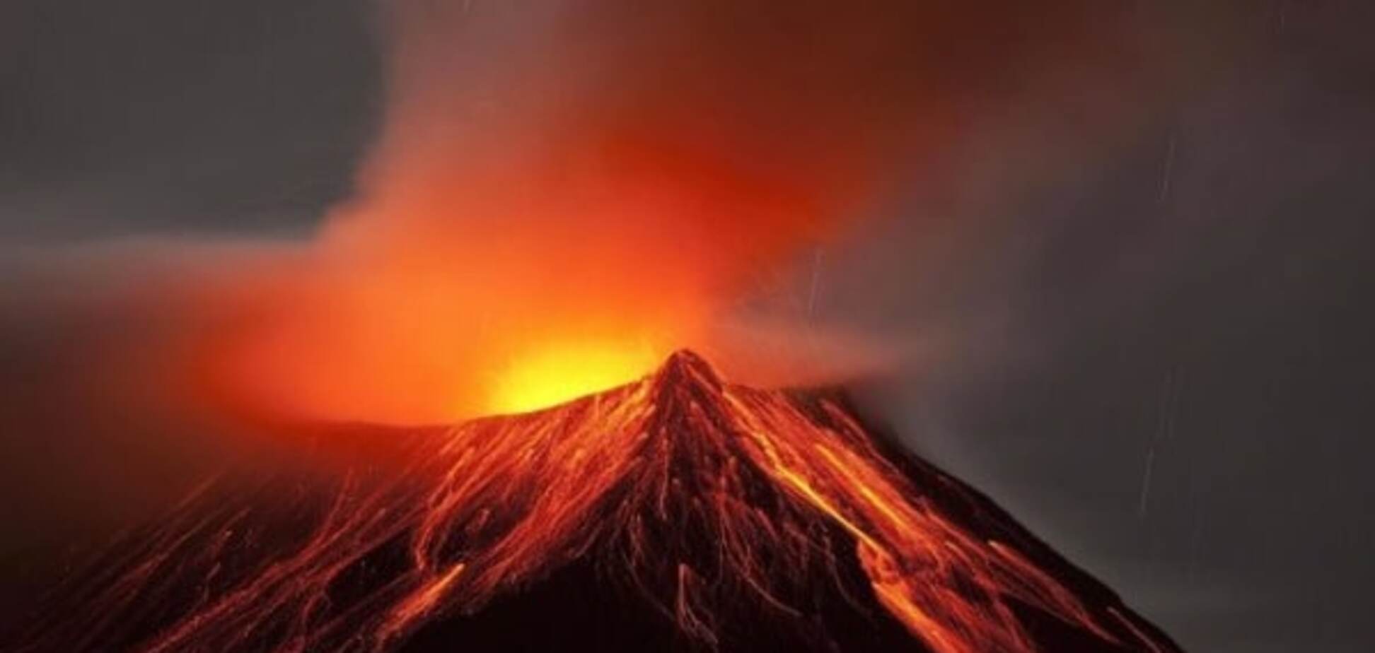 В США ожидают извержения одного из самых опасных вулканов Аляски