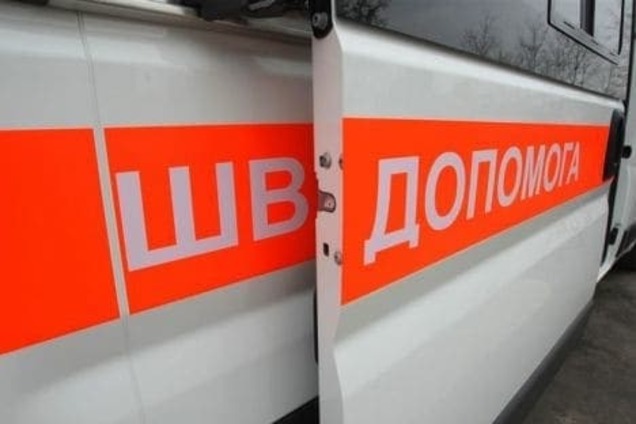 Друг помогал: сын до смерти избил родного отца