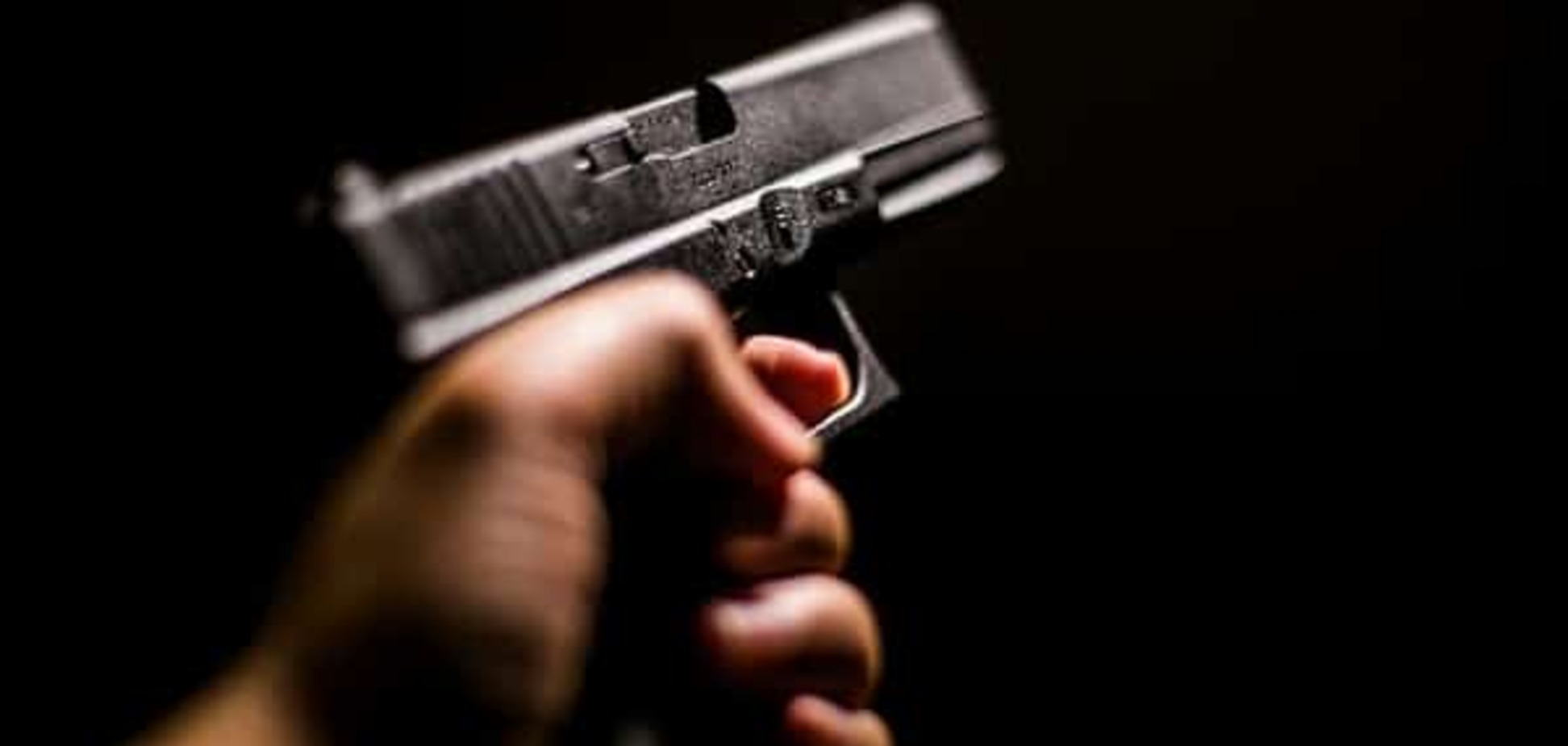 Захищений чи небезпечний? Усі 'за' та 'проти' легалізації зброї в Україні