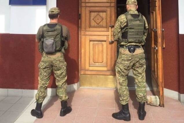 Обшуки в офісі Держприкордонслужби