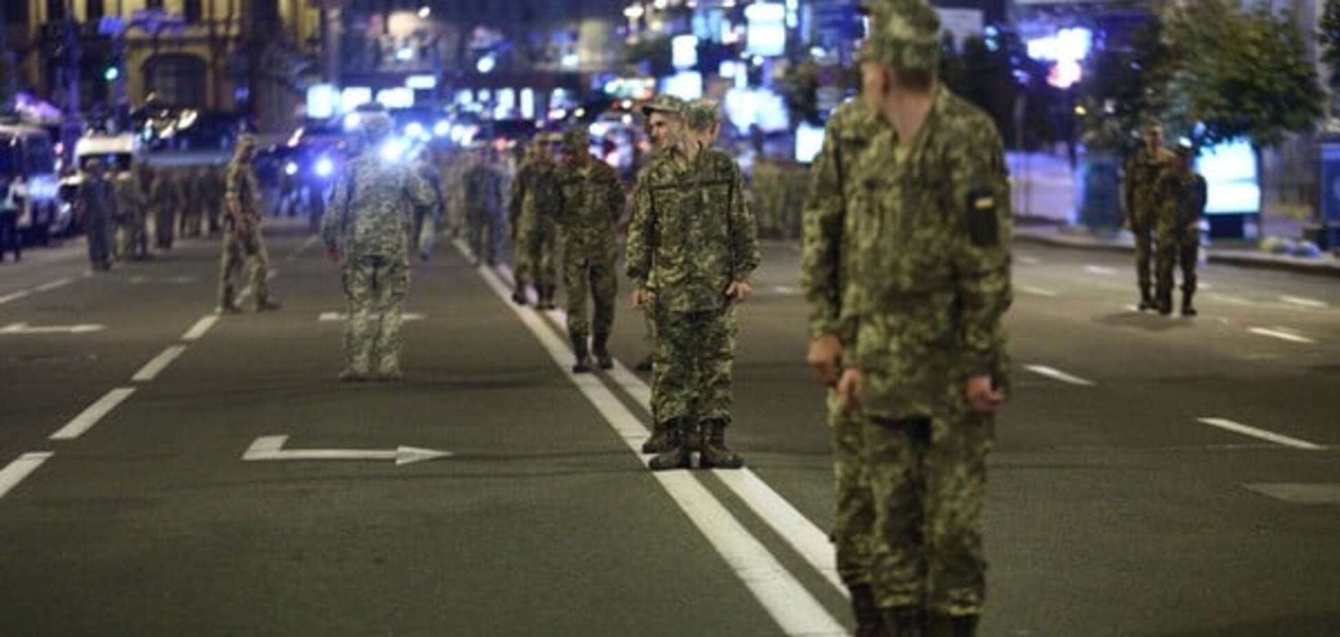 Ночная репетиция военного парада
