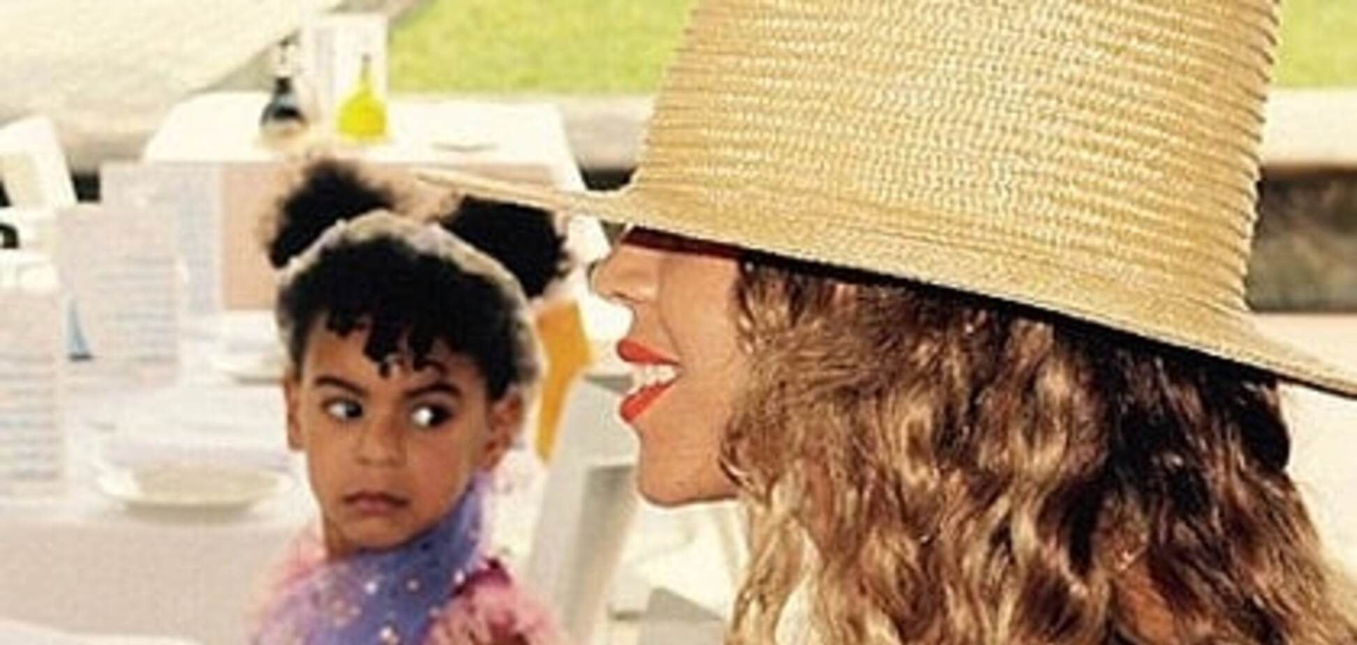 Мамина радость: Бейонсе поделилась новыми снимками подросшей дочери