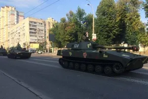 Військова техніка в Києві