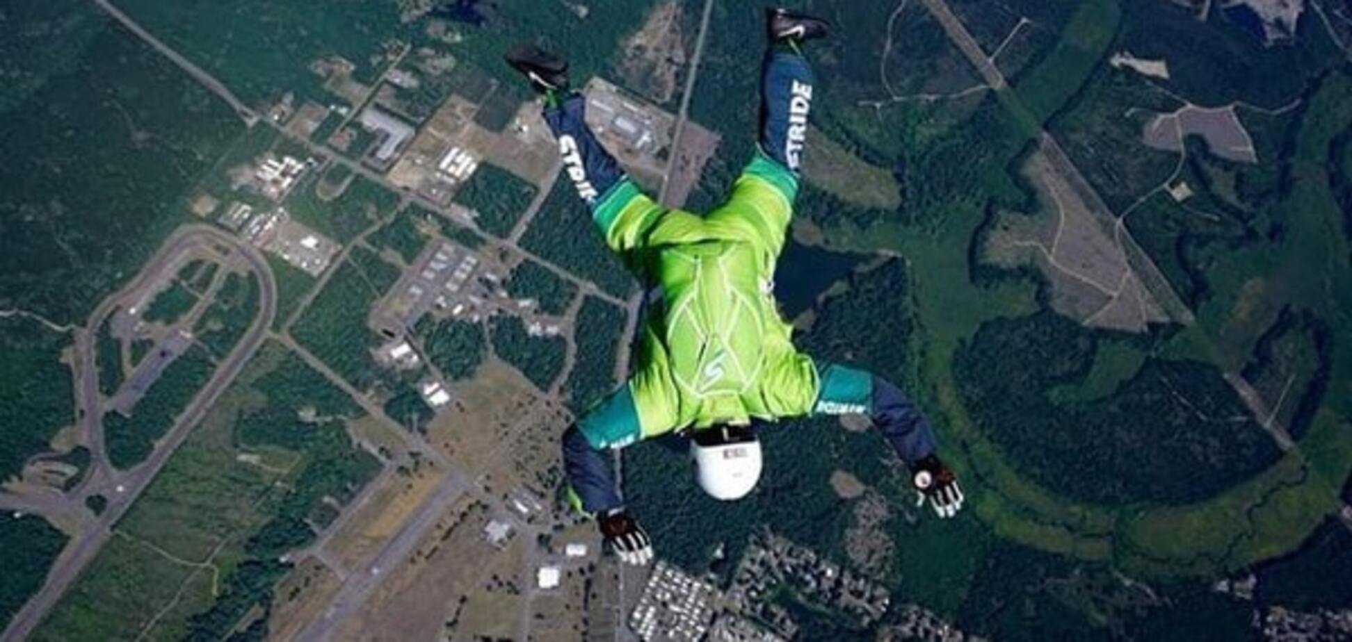 Как прыгнуть с высоты 8 км без парашюта и остаться в живых