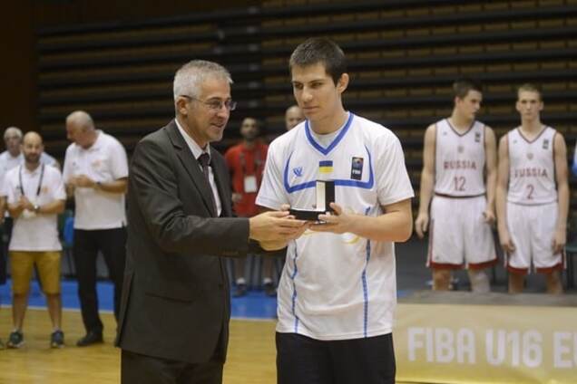 Денис Клевзуник