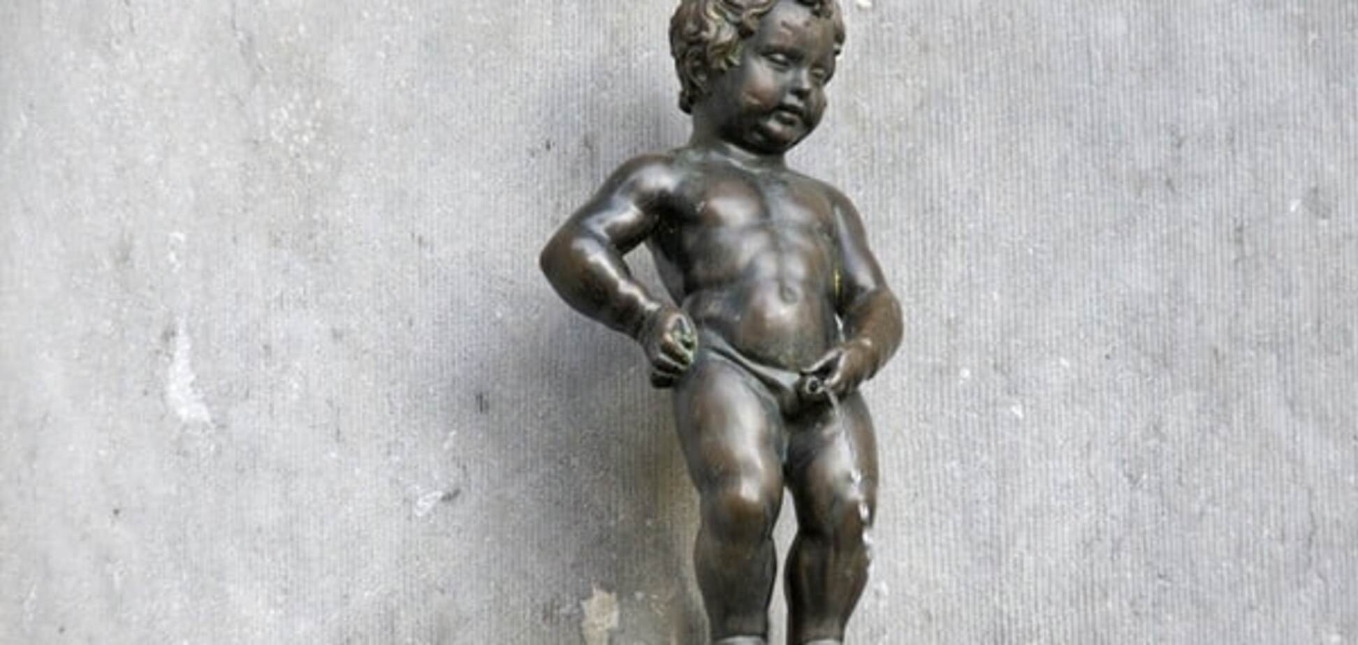 Писающий мальчик