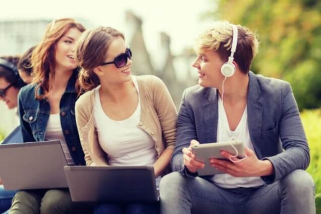 День рождения интернета