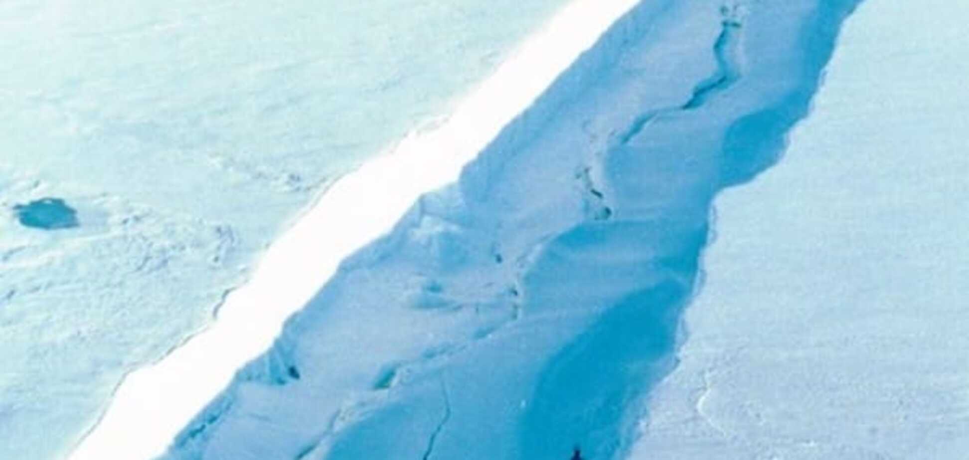 Ученые заявили, что крупный ледник Антарктиды может треснуть