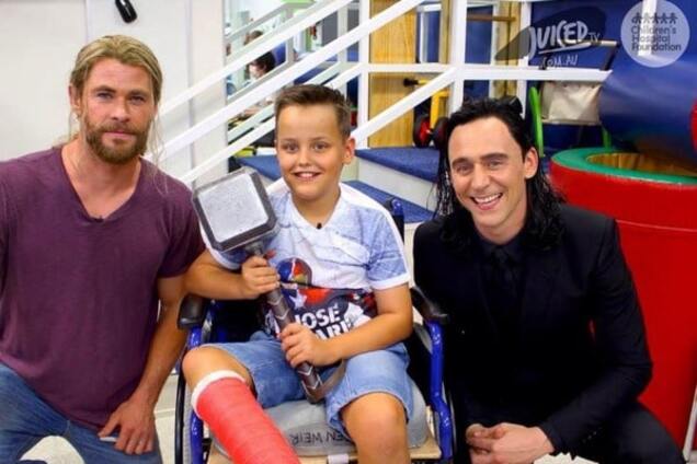 Хемсворт и Хиддлстон