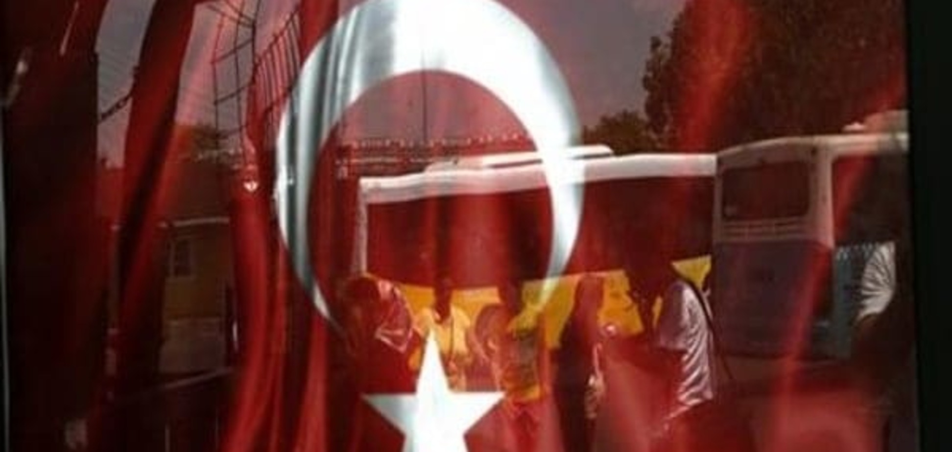 У Туреччині тривають 'чистки': звільнено близько трьох тисяч суддів та прокурорів