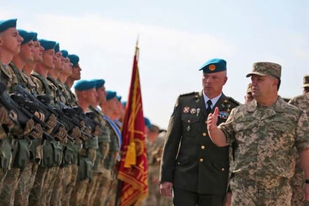 Степан Полторак