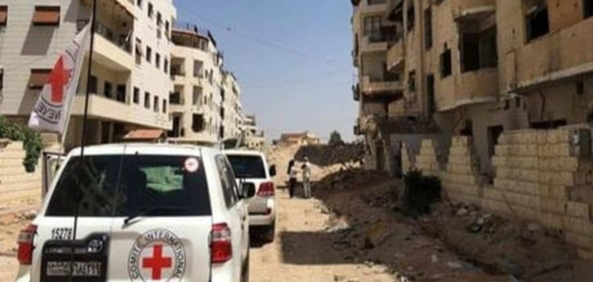 Розпочалася евакуація цивільних та бойовиків з передмістя Дамаска