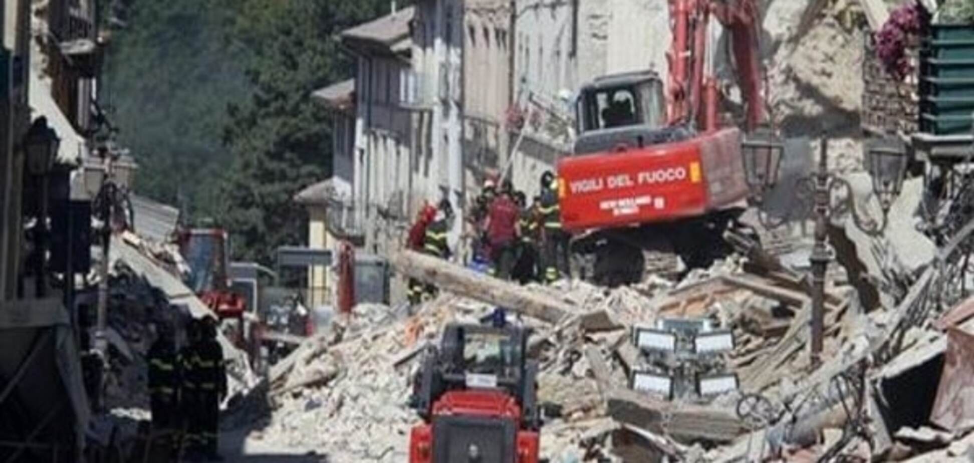 Президент Італії прибув до зруйнованого землетрусом Аматріче