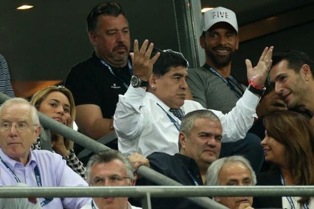 Полиция задержала в Аргентине легендарного Марадону