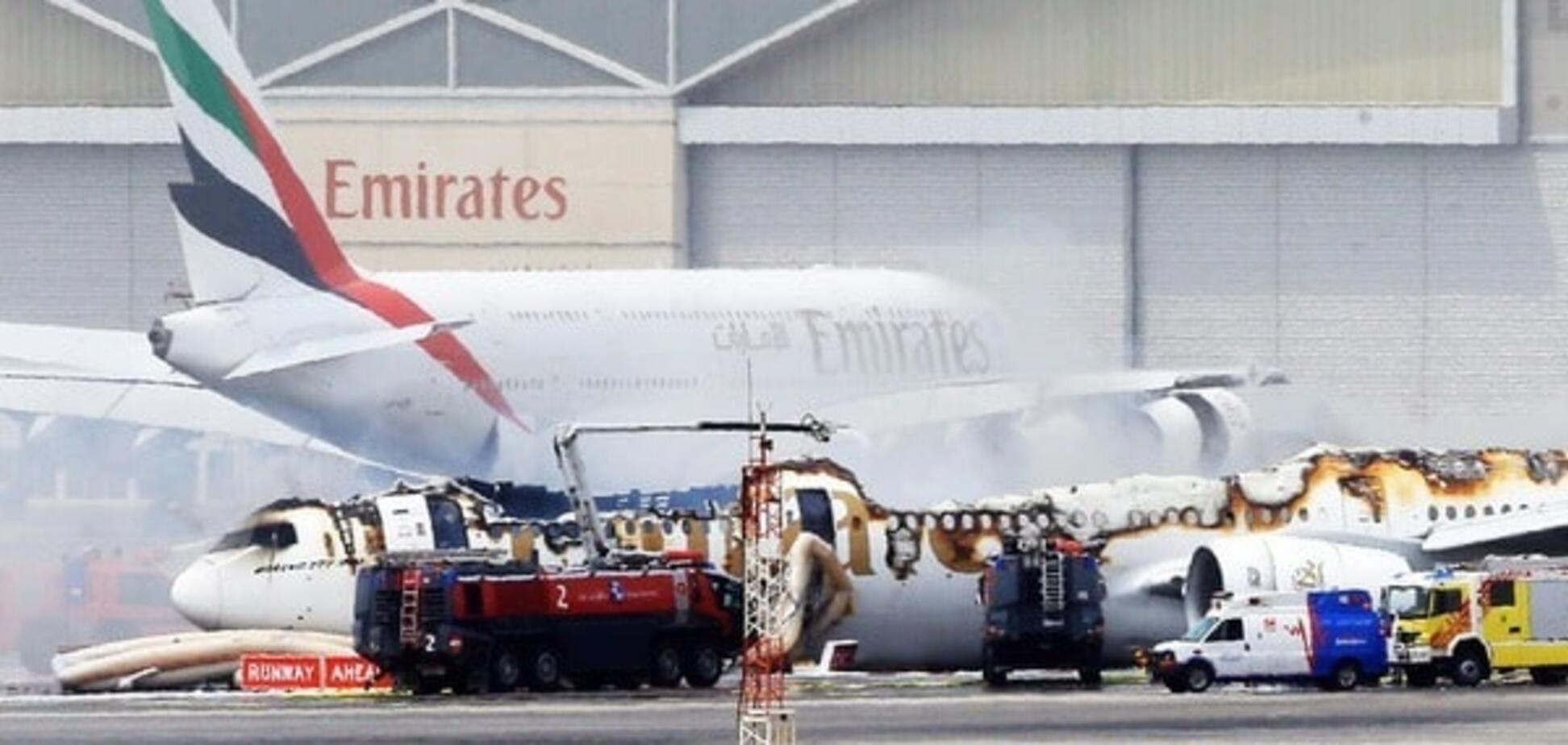 Возгорание самолета в Дубае