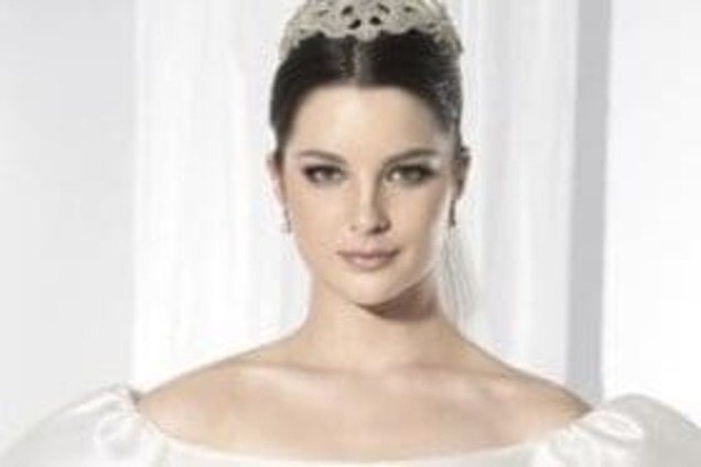 Известные дизайнеры представили свадебные платья в стиле диснеевских принцесс. Фото