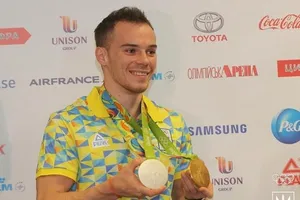 Олег Верняев