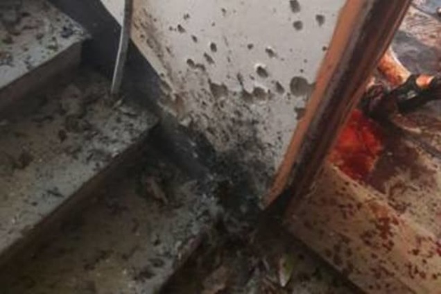 На месте происшествия работают правоохранители и взрывотехники