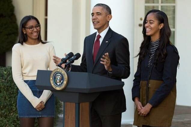 Барак Обама з доньками