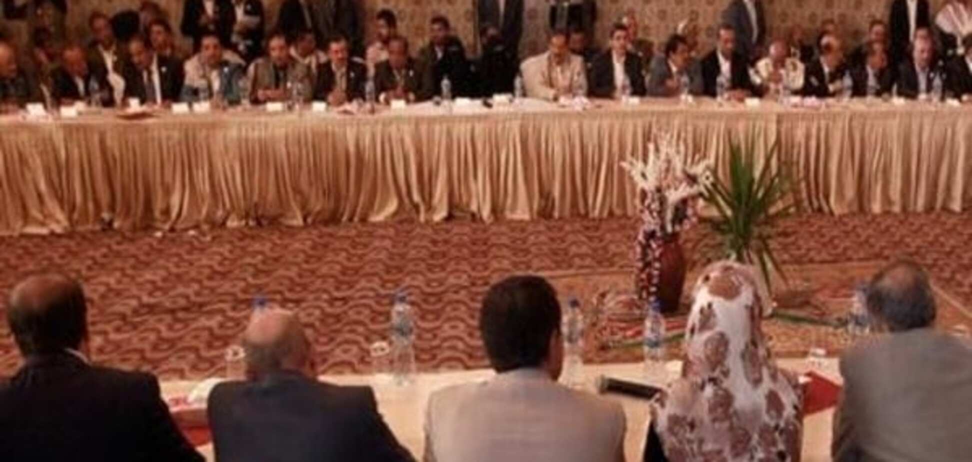 Повстанці в Ємені створили урядову раду, мирні переговори призупинено