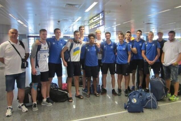 Герої повернулись! Збірна України в статусі віце-чемпіона Європи прилетіла додому