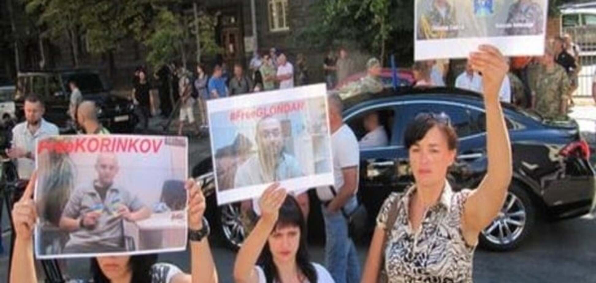 Вимоги звільнити полонених обернулись черговими підозрами щодо Надії Савченко