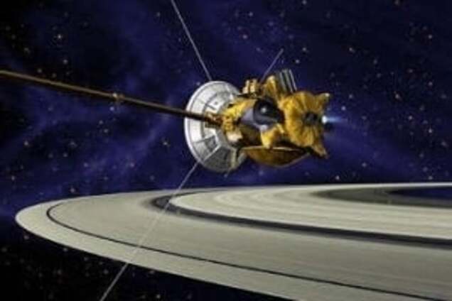 Космическая станция Cassini сделала снимок Сатурна и его тени на кольцах планеты. Фото