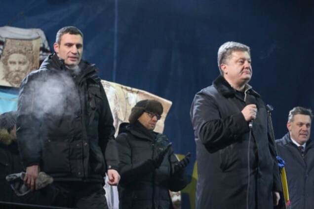 Петр Порошенко, Арсений Яценюк и Виталий Кличко на Майдане